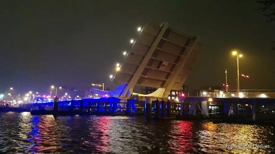 Zaanstad neemt maatregelen na ongeluk Bernhardbrug