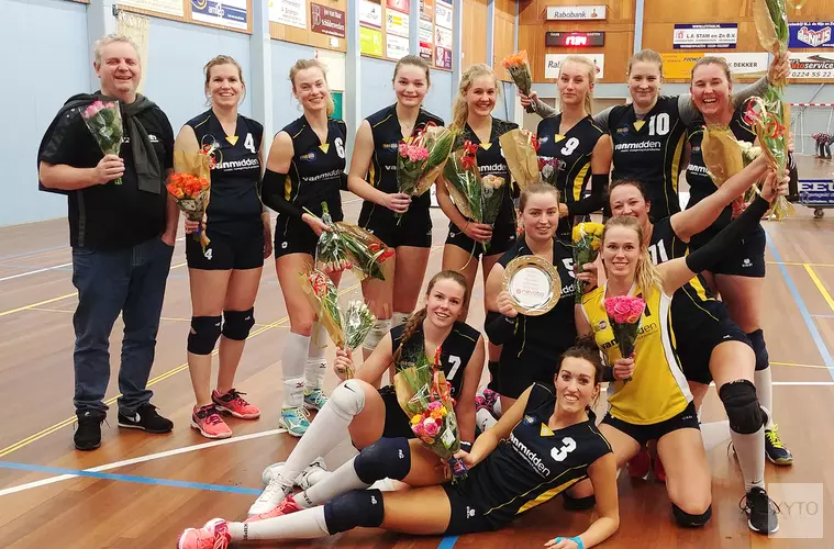 Zaanstad dames-2 kampioen in derde divisie!