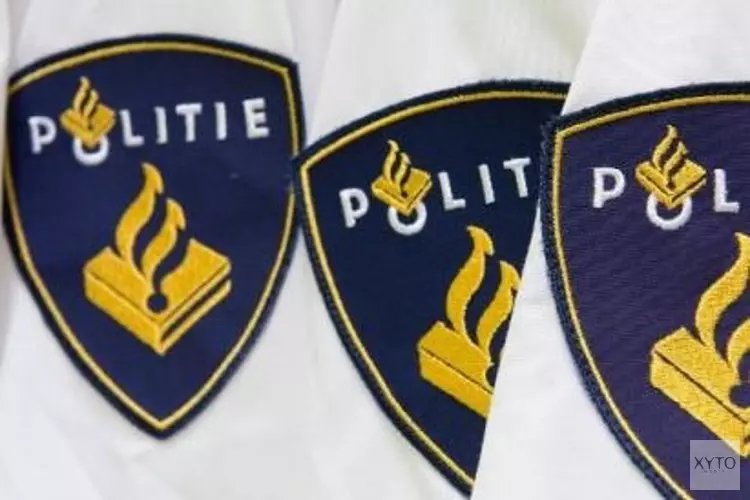 Zaandammer in arm gestoken door &#39;scherp voorwerp&#39;: politie doet onderzoek