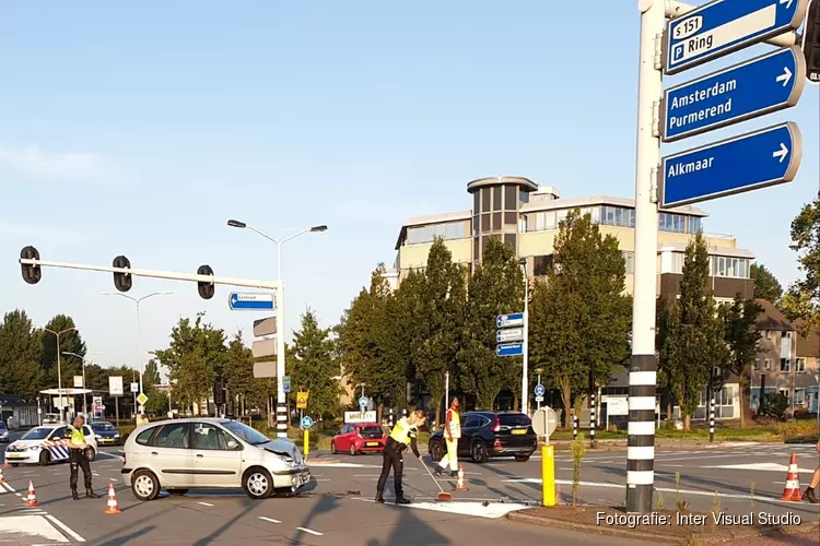 Opstoppingen rond Zaanse kruising na botsing