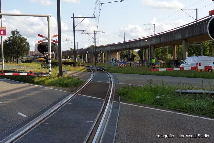 Spoorbomenstoring in Zaandam