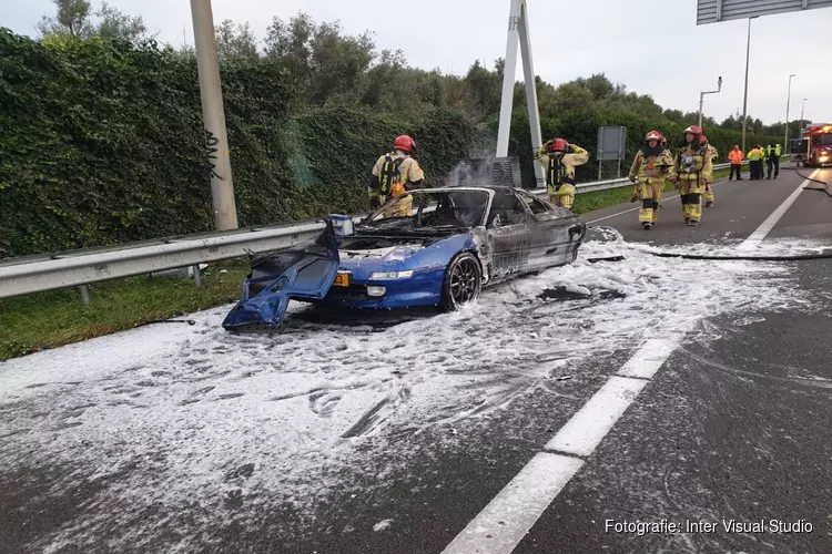 Auto in brand op A7