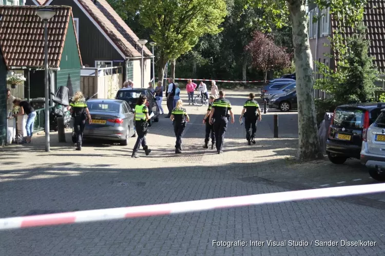 Gewonde naar ziekenhuis na straatruzie in Zaandamse woonwijk