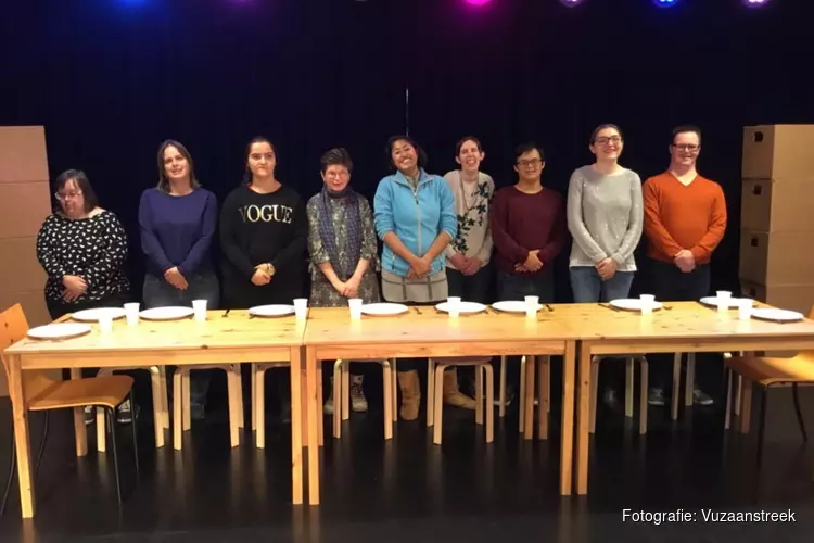 Optreden Theatergroep Odion op de Zaanse Uitmarkt