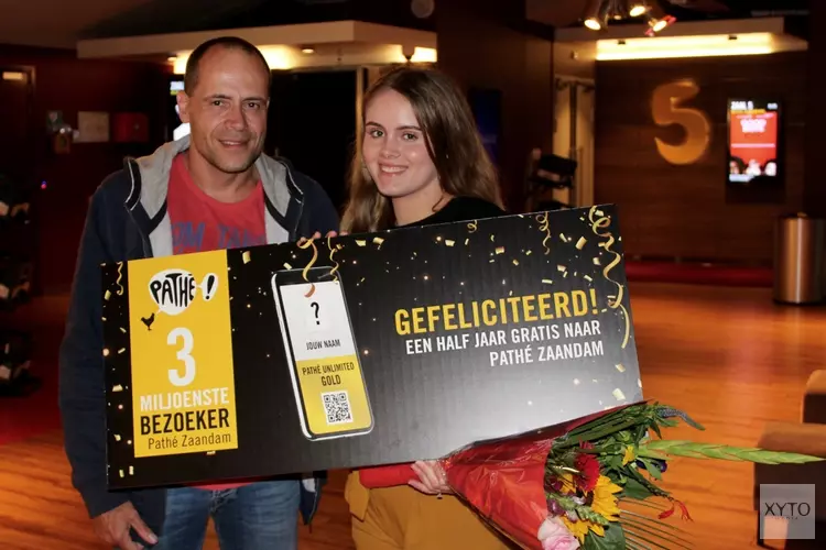 Feestelijke ontvangst 3.000.000e bezoeker van Pathé Zaandam