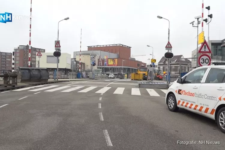 Dat wordt flink omrijden: Zaandamse bruggen gaan acht maanden dicht