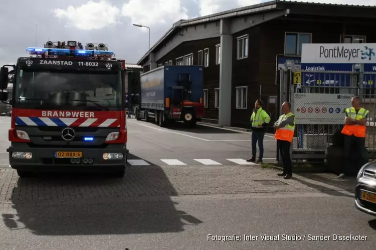 Brand bij bedrijf Zaandam