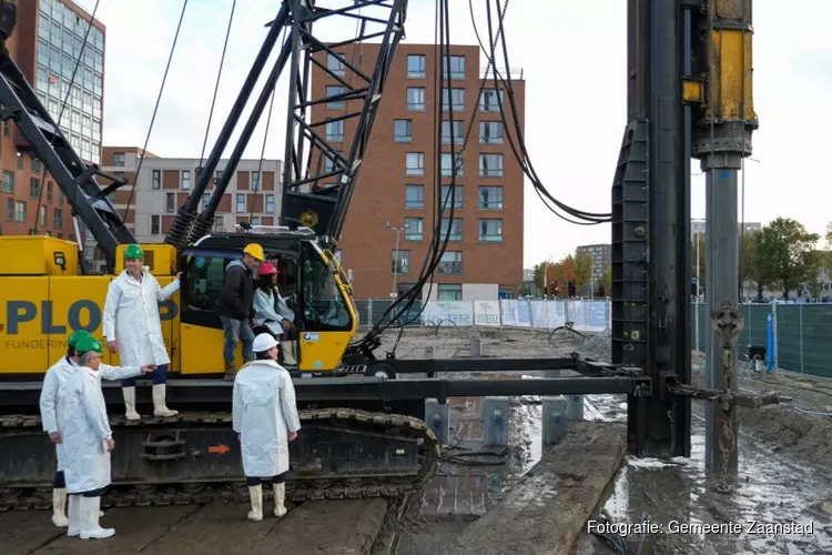 Feestelijke start bouw 144 nieuwe seniorenwoningen