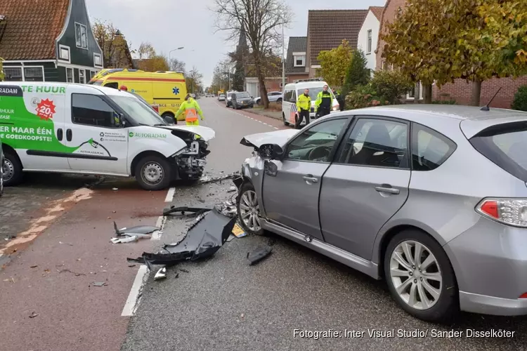 Ongeval Dorpsstraat Assendelft, veel hulpverleners ter plaatse