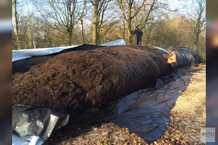 Proef met fermenteren bladafval in openbare ruimte