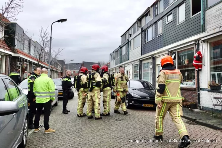 Buren waarschuwen brandweer net op tijd