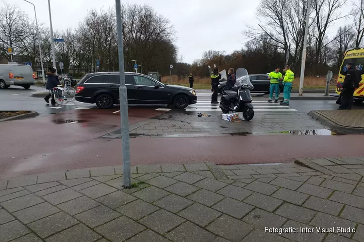 Scooter aangereden op rotonde Twiskeweg