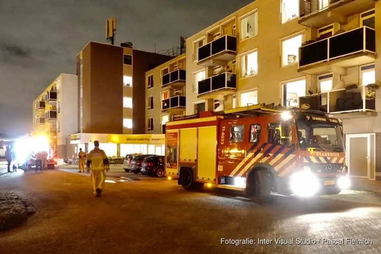 Deel van etage wooncomplex in Zaandam ontruimd vanwege brand