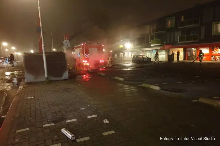 Zaanse brandweer na bekogeling met zwaar vuurwerk: "Buitengewoon ernstig"