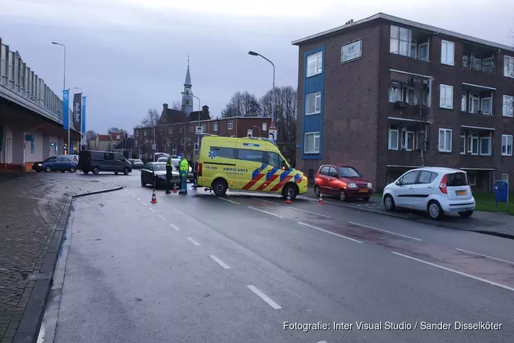 Man wordt aangereden op zebrapad Koog aan de Zaan