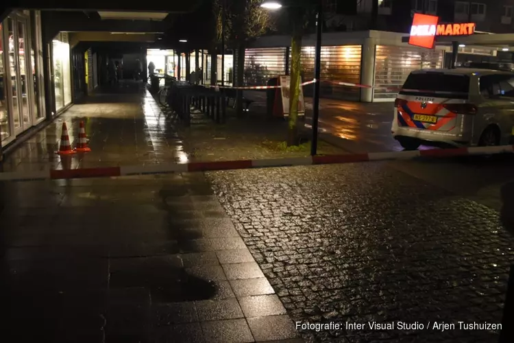 Zwaargewonde bij steekpartij in supermarkt Zaandam: verdachte aangehouden