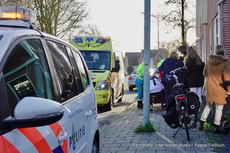 Fietsster gewond na aanrijding in Assendelft