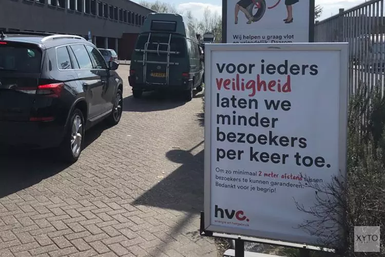 Lange wachtrijen bij afvalbrengstations