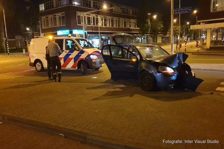 Inzittenden auto vluchten na ongeluk