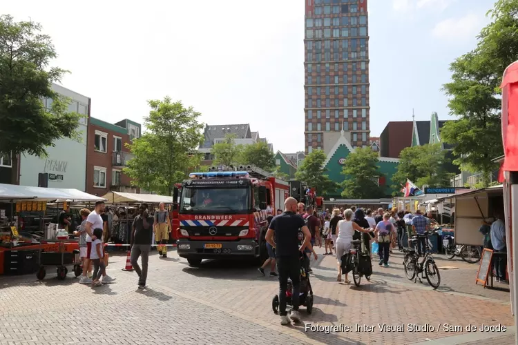 Woningbrandje in Zaandam, drukte bij markt