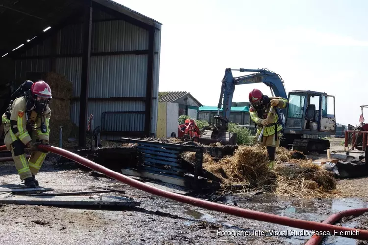 Brand in hooiwagen Oostzaan