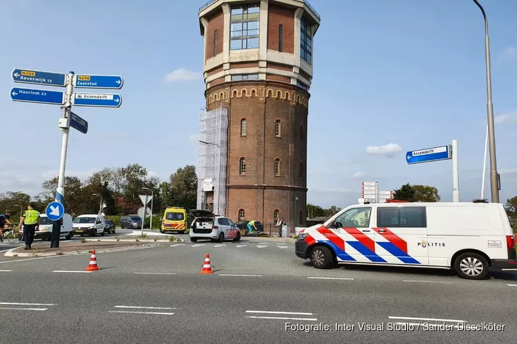 Bromfietser aangereden bij watertoren in Assendelft