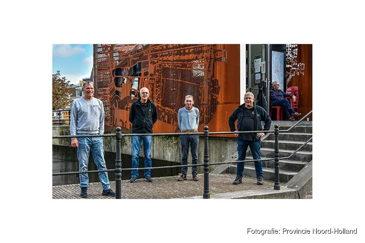 Vrijwilligers Historische Groote Sluis in Zaandam in zonnetje gezet