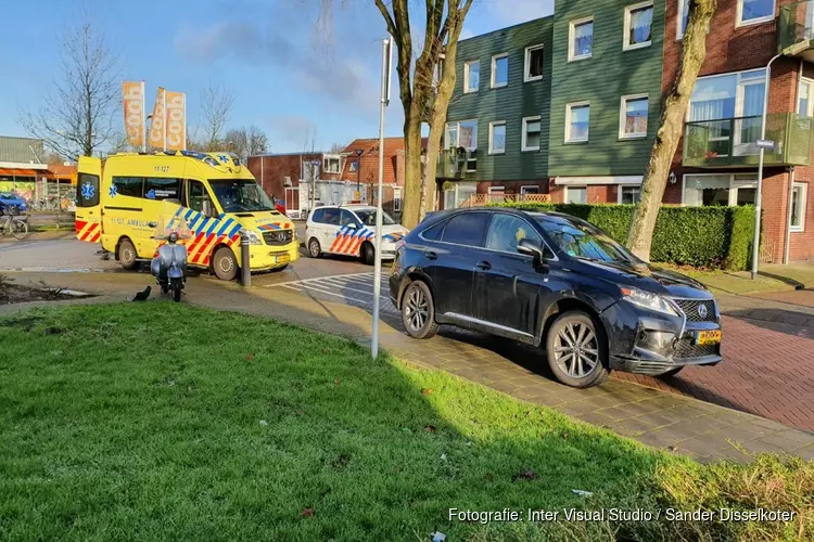 Scooterrijder aangereden in Assendelft