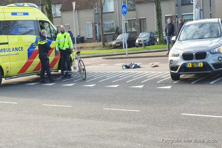 Fietser aangereden op de Houtveltweg in Zaandam