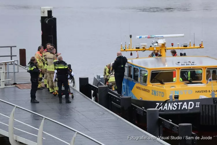 Persoon in kritieke toestand uit De Zaan gehaald