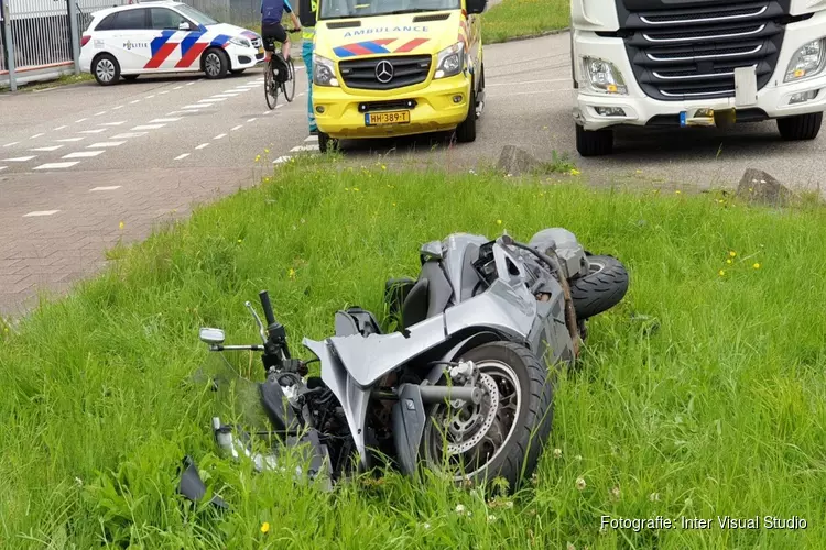 Motorrijder gewond in Zaandam