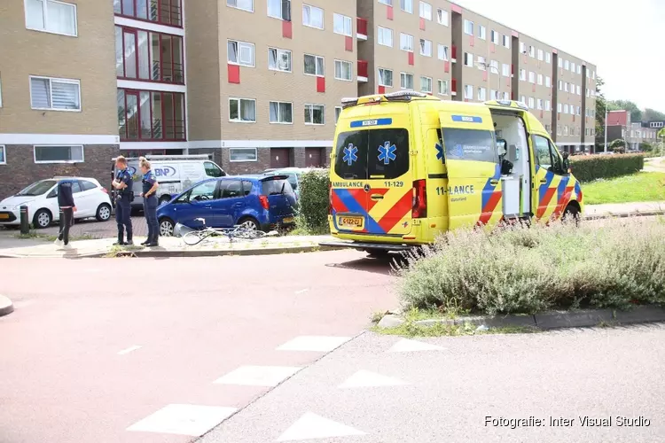 Wielrenner gewond na botsing in Zaandam