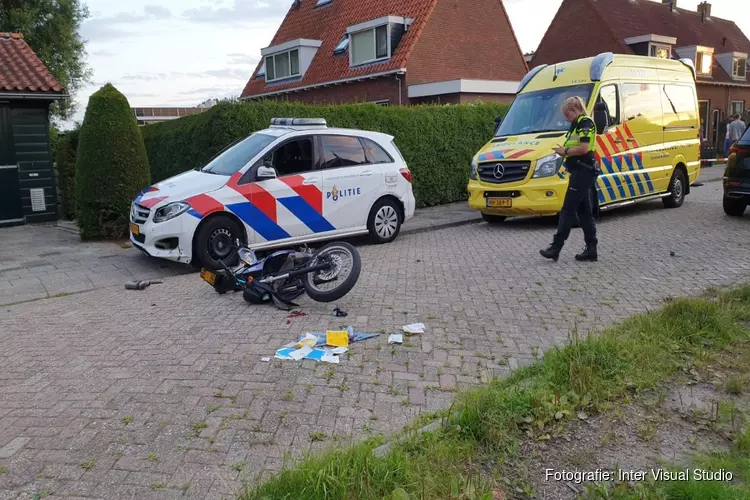 Bromfietser aangereden in Westknollendam