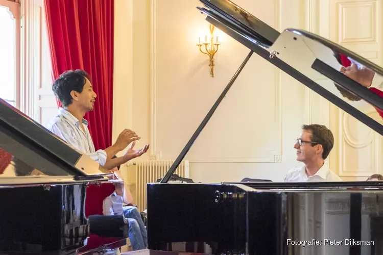 Gezellig koffieconcert Pianist Wouter Harbers in Bullekerk