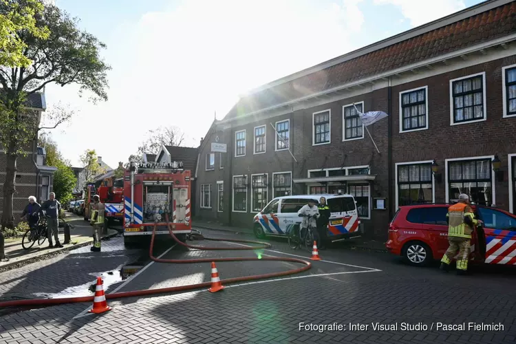 Brand in schuur Westzaan