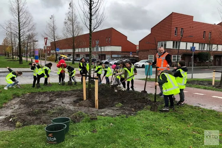 Driehonderd nieuwe bomen voor Assendelft