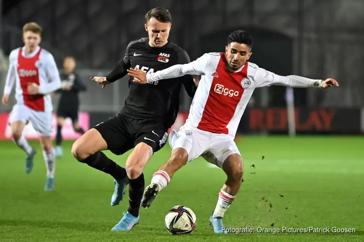 Jong Ajax wint Noord-Hollandse beloftenderby van Jong AZ