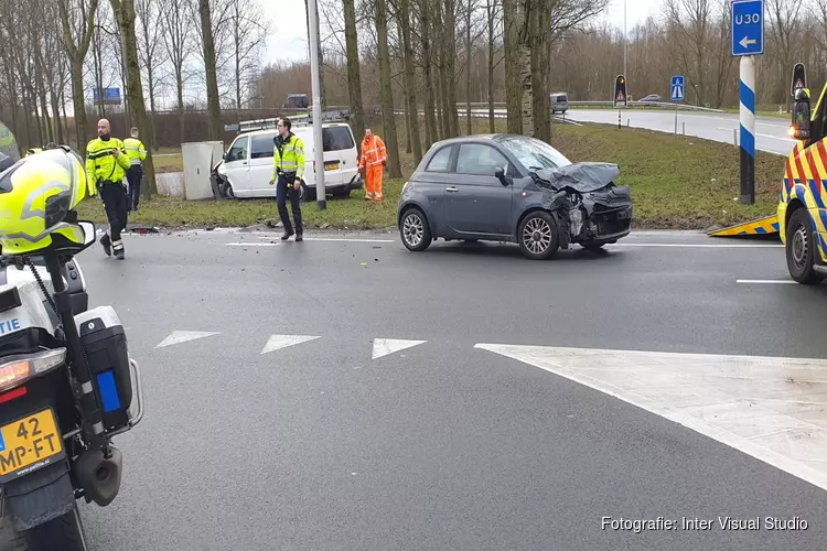 Twee gewonden bij ongeluk in Oostzaan