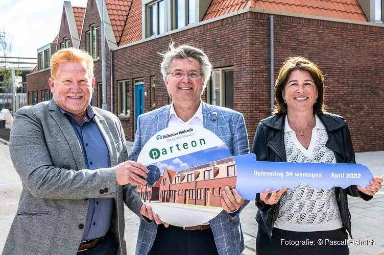 Oplevering 34 sociale huurwoningen het Blok in Krommenie