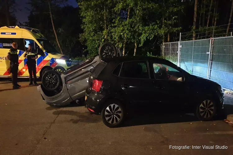 Brommobiel vliegt uit de bocht in Oostzaan