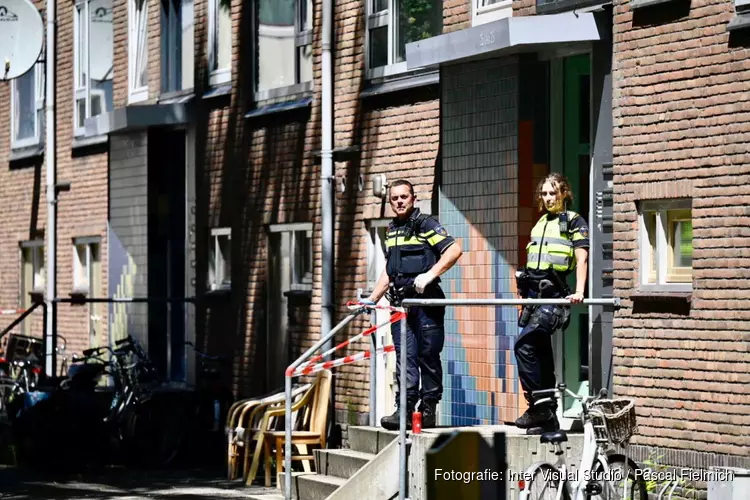 Aanhouding na steekincident Commandeursstraat