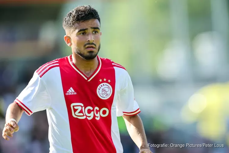 Naci Ünüvar langer bij Ajax