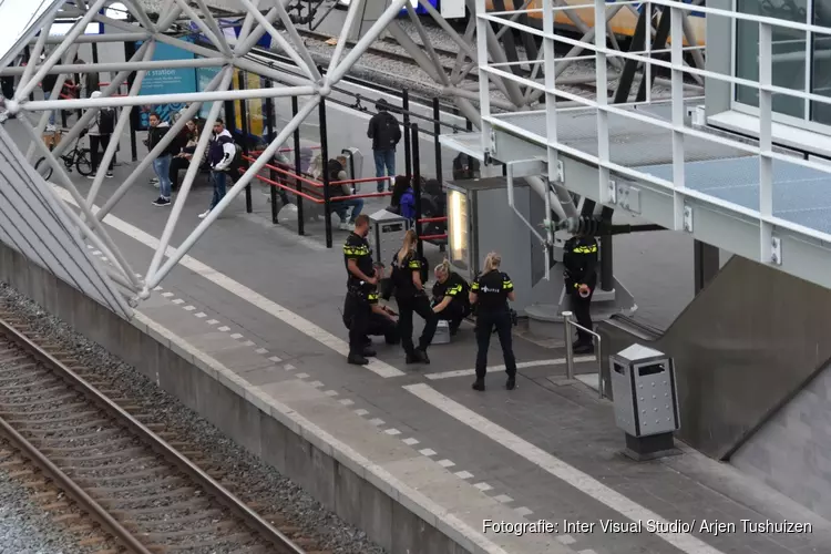 Aanhoudingen na melding schietincident bij station Zaandam