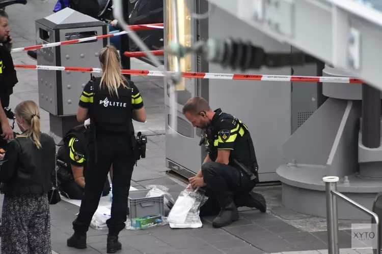 Mogelijk vuurwapen aangetroffen in snoepautomaat, twee aanhoudingen