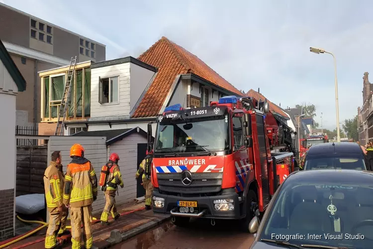 Uitslaande woningbrand in Wormerveer