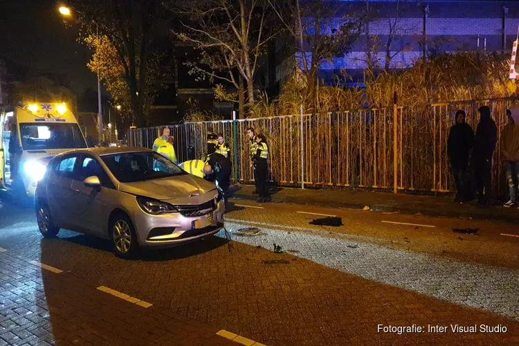 Bromfietser gewond na aanrijding in Wormerveer