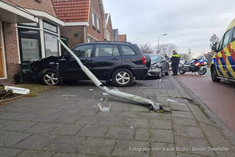 Automobilist aangehouden na crash in Assendelft