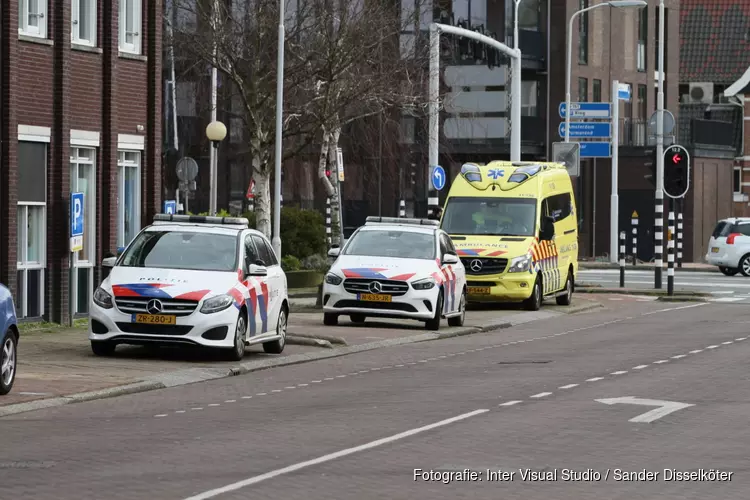 Fietser lichtgewond na aanrijding