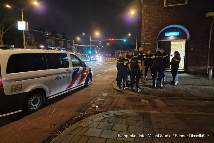 Flinke politiemacht op de been na melding schietincident in Zaandam