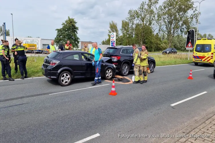 Kopstaartbotsing op N203 in Krommenie